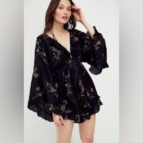 ✨RARE FIND/SOLD OUT✨NWT FP Black and Gold Hand-Embroidered Romper - Picture 4 of 4
